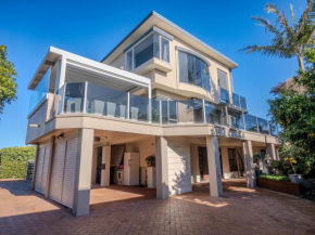 Coastal Chic - Papamoa Beach Holiday Home